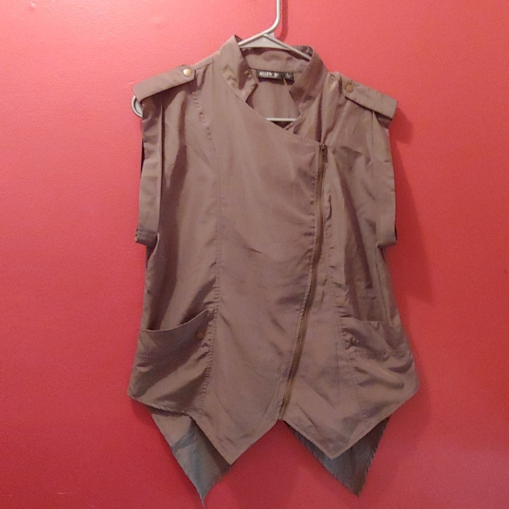 Allen B. Olive Zip-Up Short Sleeved Top
